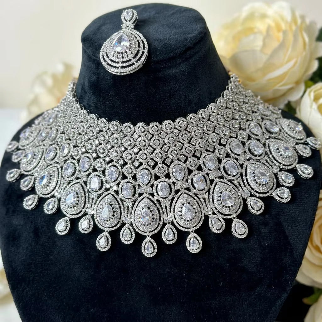 Éclat Impérial necklace and matching earrings set – Aura Jewels