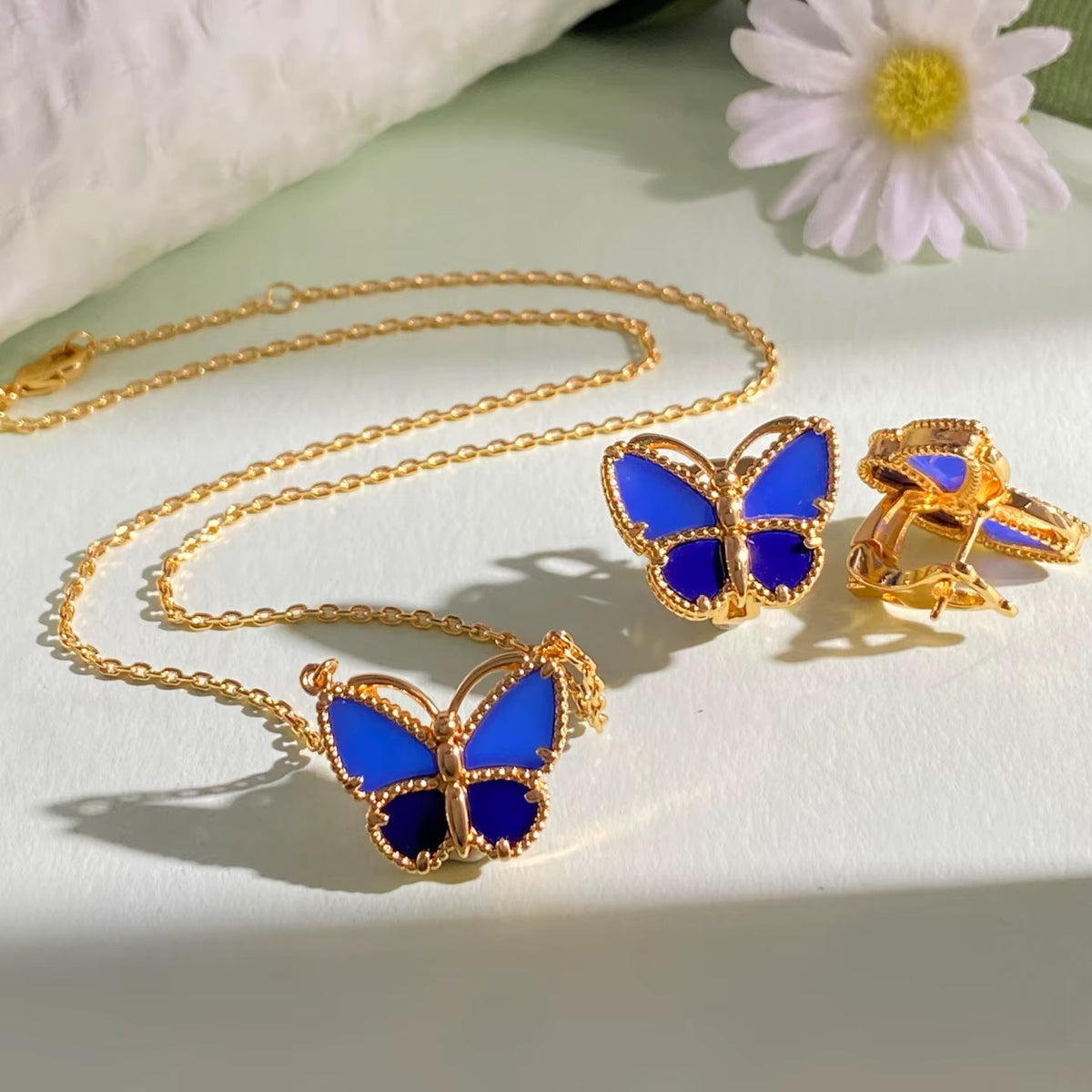 Jardin d’Azur cobalt blue butterfly necklace – Aura Jewels